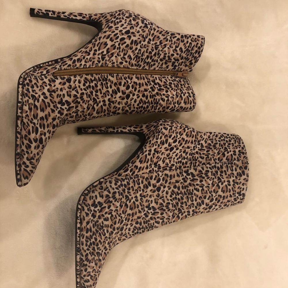 Women’s Cheetah Booties
